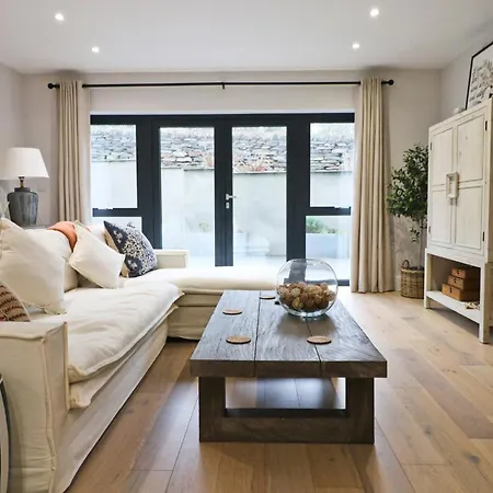 Apartment Fifty Steps From The Beach!